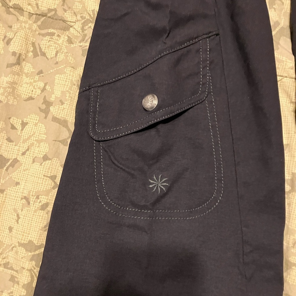 Athleta Dipper Cargo Pants Black Size 4T - Picture 3 of 11
